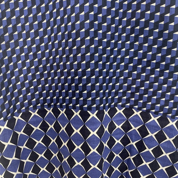 1.2.3 Paris Blue & White Linen Tunic w Two Geometric Patterns - Picture 3 of 5